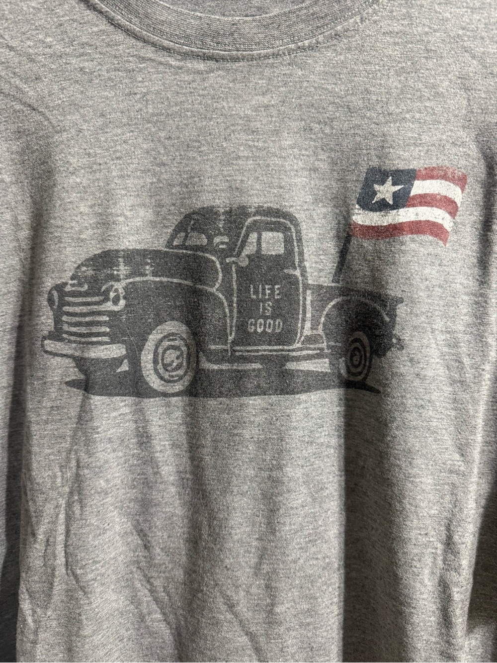 Life Is Good Men's Gray T- Shirt